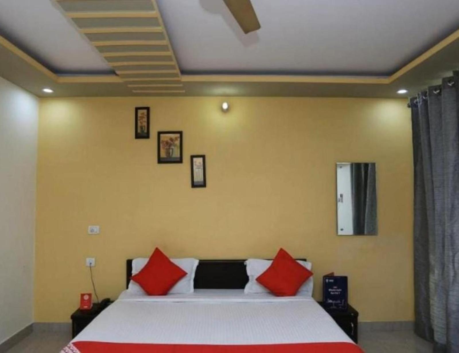 Hotel S K Palace Lucknow , Best Hotel In Lucknow , Hotel In Transport Nagar Lucknow ,Budget Hotels In لاكناو المظهر الخارجي الصورة